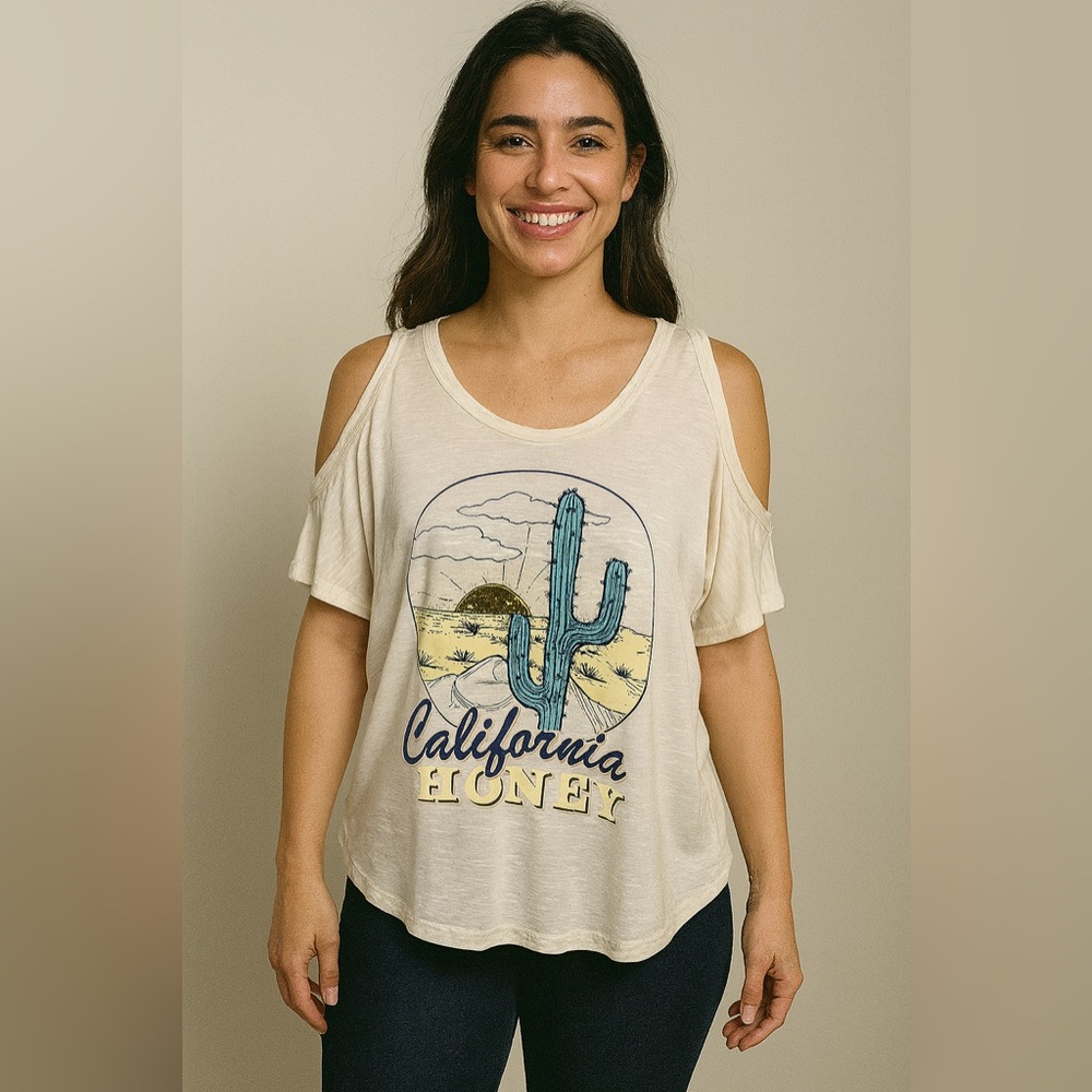 Never used American Rag cactus design cold shoulder blouse